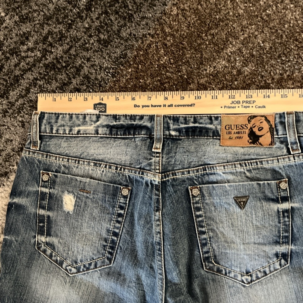 Women's Size 29 GUESS Los Angeles Distress  Style Jeans - Picture 6 of 9